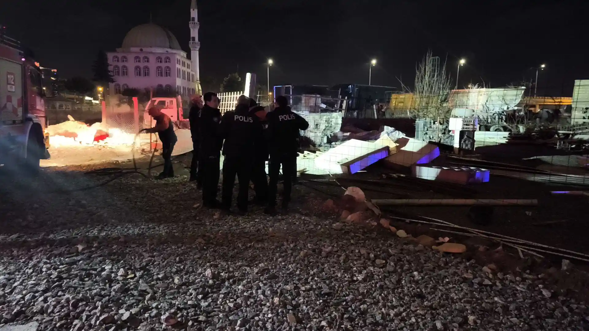 Kütahya’da Hurdalıkta Korkutan Yangın 2