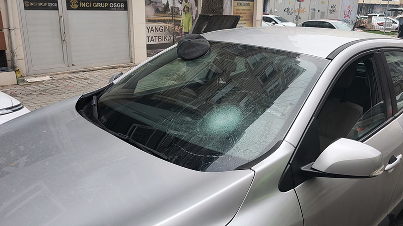 Kütahya’da Otomobil Yayaya Çarptı, 1 Yaralı (3)