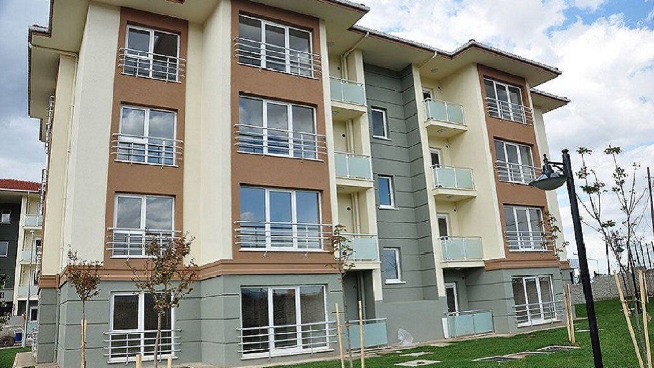Kütahya'nın en işlek bulvarında fırsat: Geniş daire icradan satışa çıktı