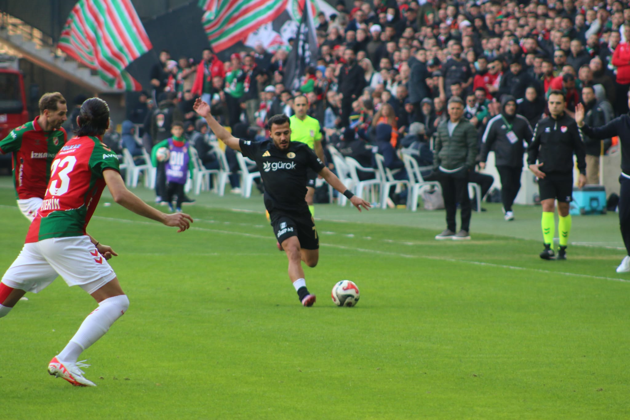 Kütahyaspor Deplasmanda Ilk Yarıyı Beraberlikle Kapattı (3)-1