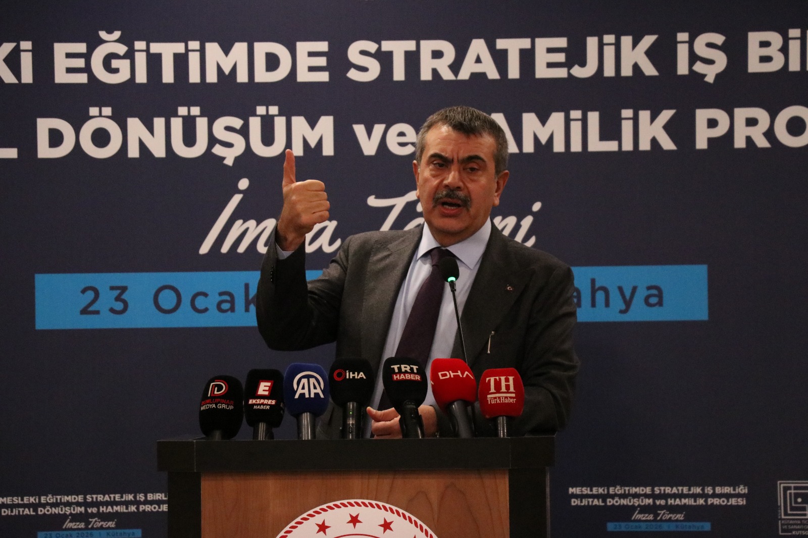 Milli Eğitim Bakanı Tekin, Kütahya’da Meslek Liseleriyle Ilgili Konuştu (3)-1