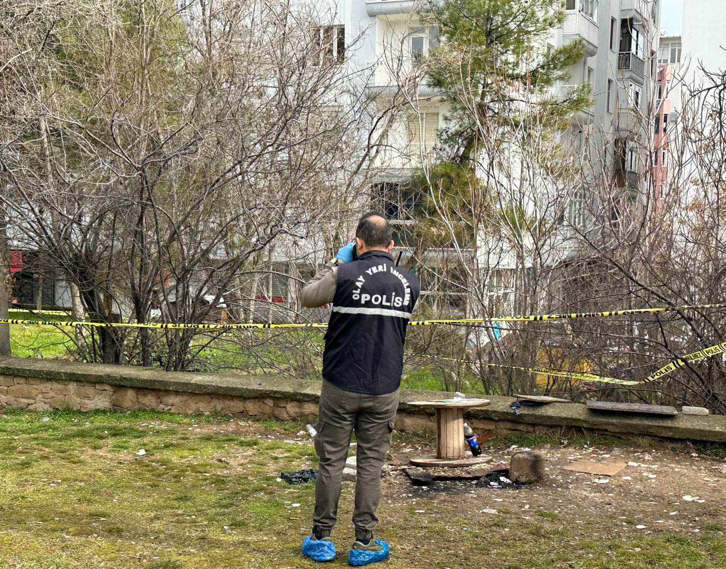 Uşak’ta Millet Bahçesi’nde Bir Kişi Ölü Bulundu (2)