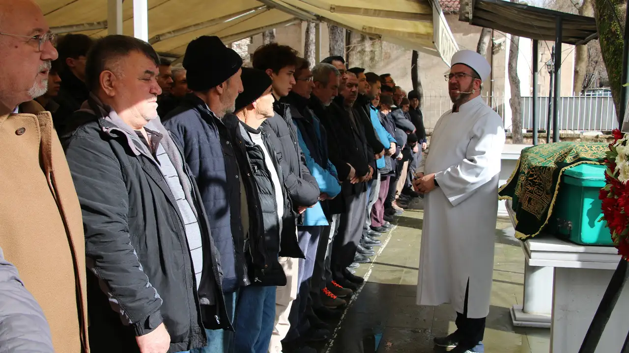 Vefat Eden Kütahyalı Gazeteci Tahsin Dolavcı, Defnedildi4