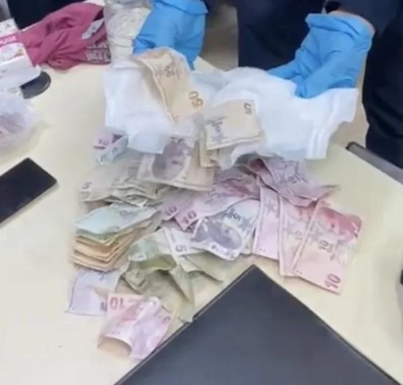 Bursa’da Dilencilik Operasyonu Paraları Bebek Bezine Gizlediler 1