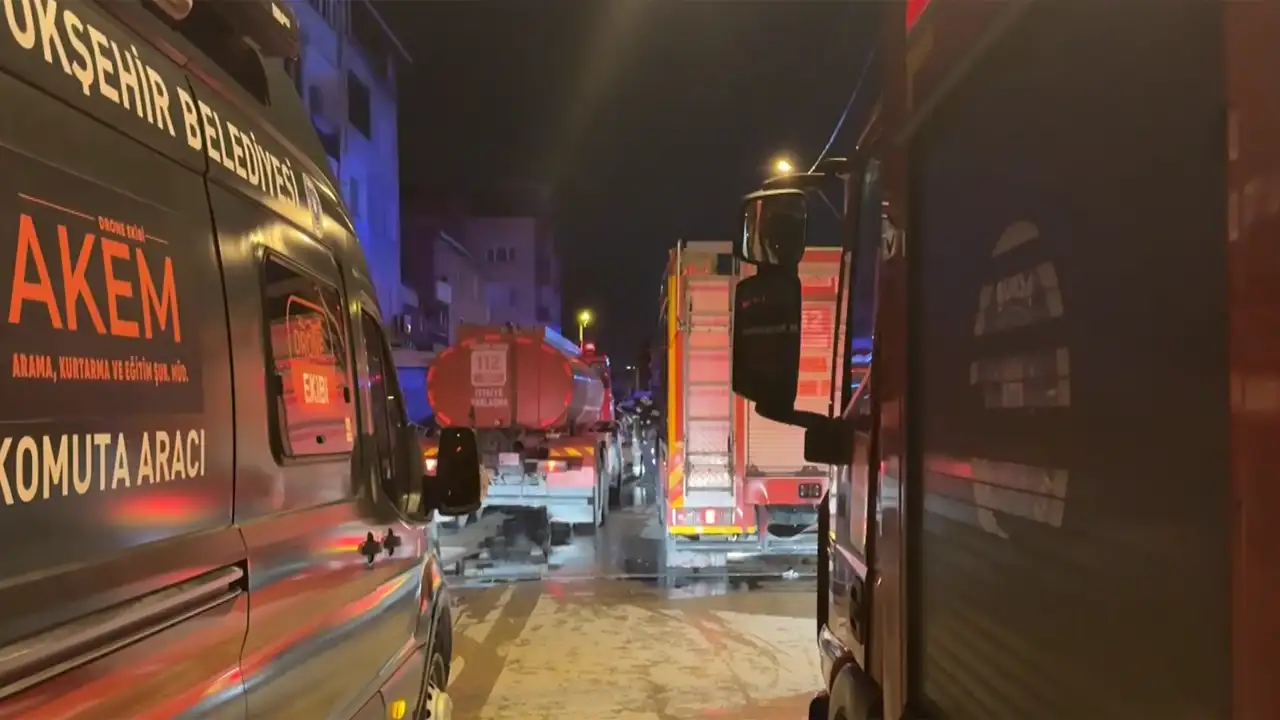 Bursa'da Iş Yerinde Çıkan Yangın Söndürüldü