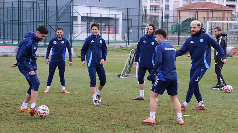Çelik Kütahyaspor’un Kadro Derinliği Arttı (5)
