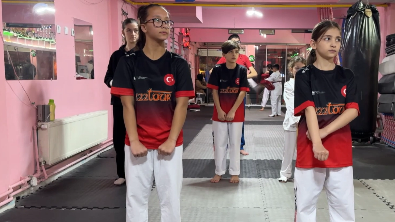 Doğuştan Işitme Engelli Berilsu’nun Milli Hedefi