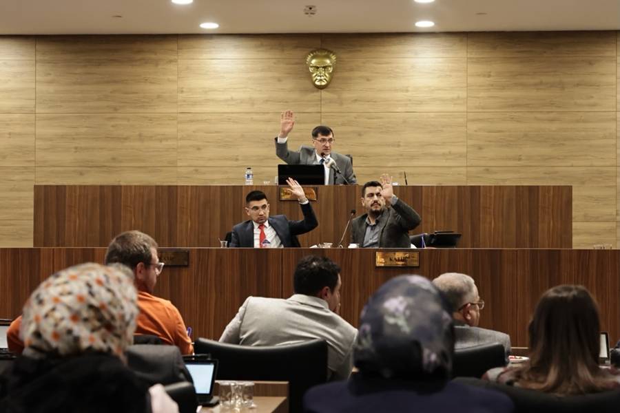Kütahya Belediye Meclisi’nde Gerginlik (1)