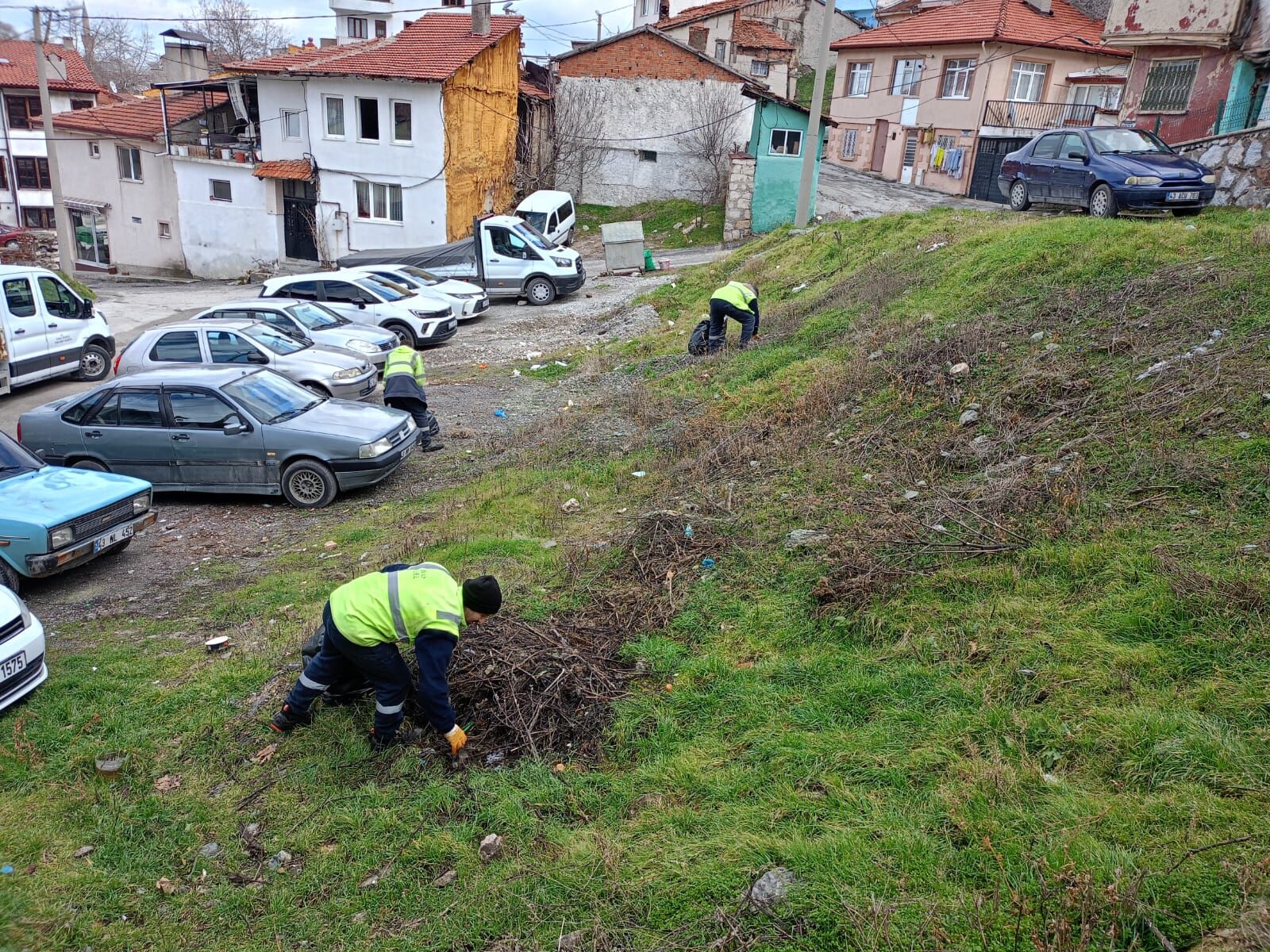 Kütahya Börekçiler Mahallesi’nde Temizlik Çalışmaları (1)
