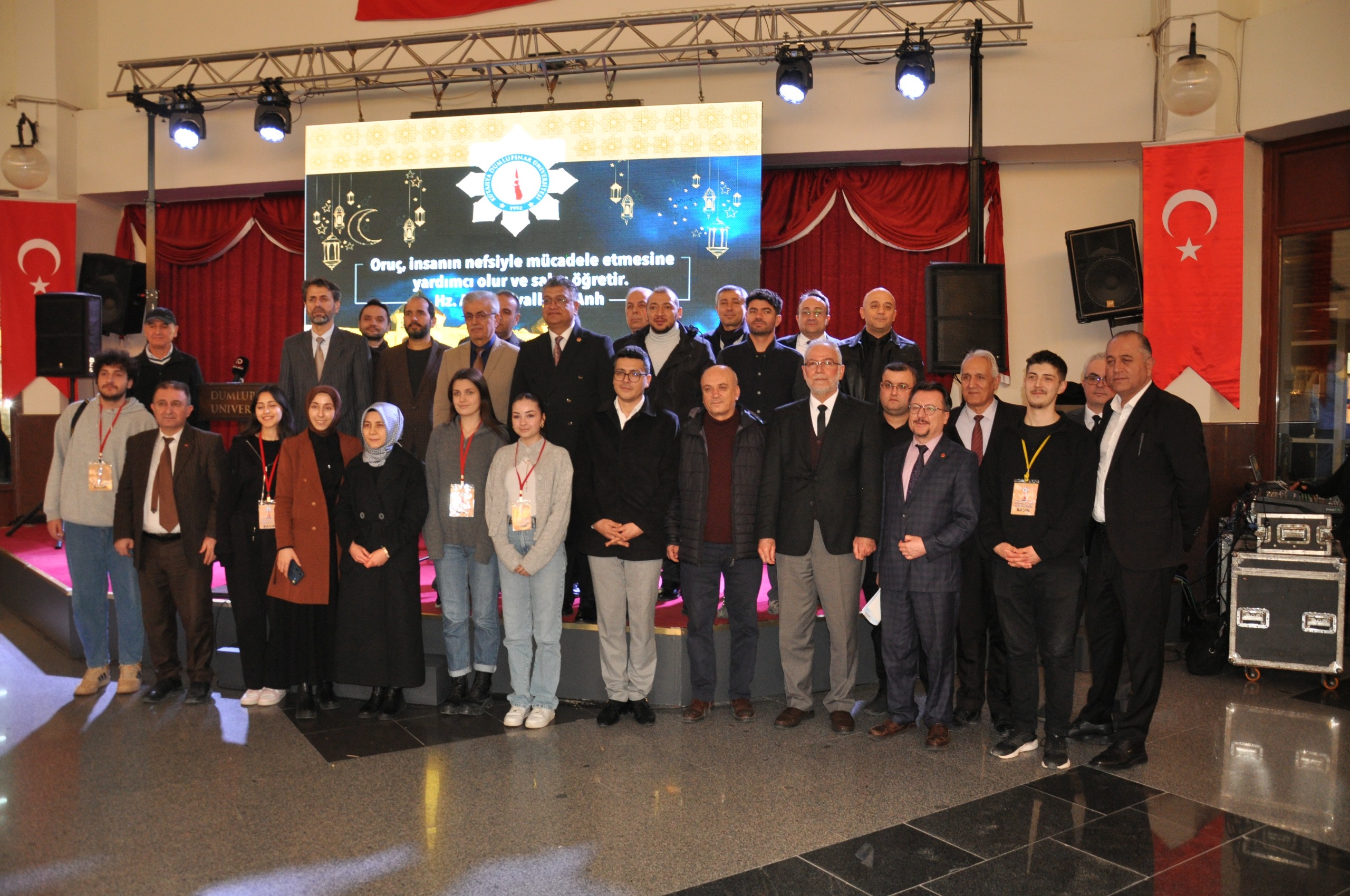 Kütahya Dpü’de Ilk Iftar, Yüzlerce Öğrenci Buluştu