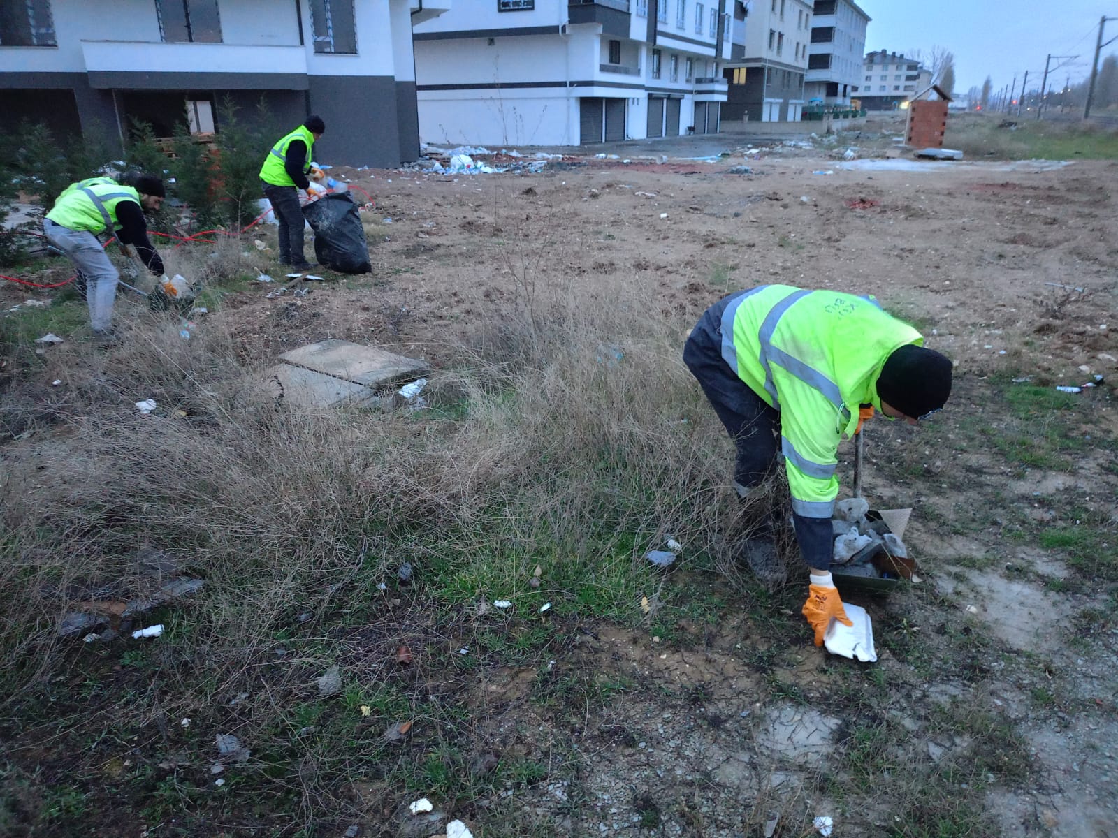 Kütahya Dumlupınar Mahallesi’nde Temizlik Çalışması (1)