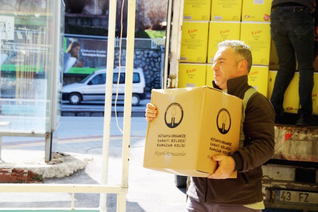 Kütahya Osb’den Ramazan’da 400 Aileye Yardım1