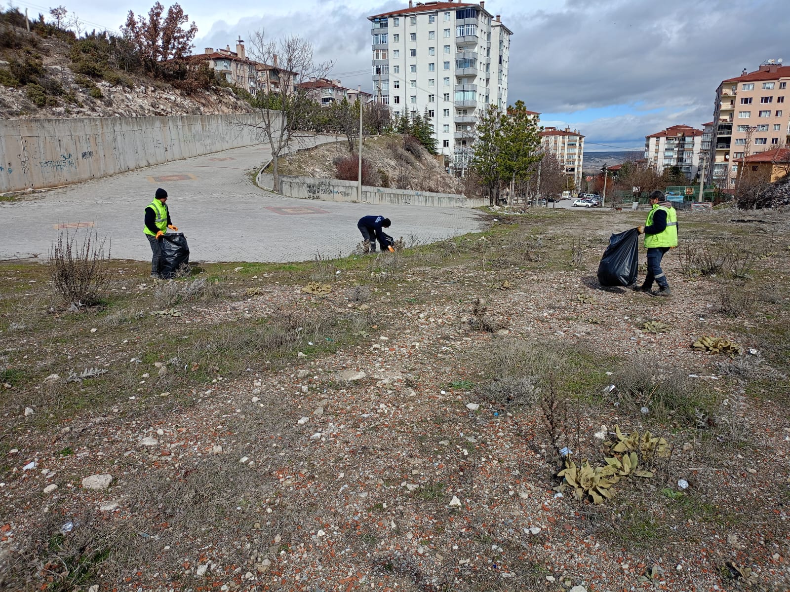 Kütahya’da 75. Yıl Mahallesi’nde Temizlik Çalışması (4)