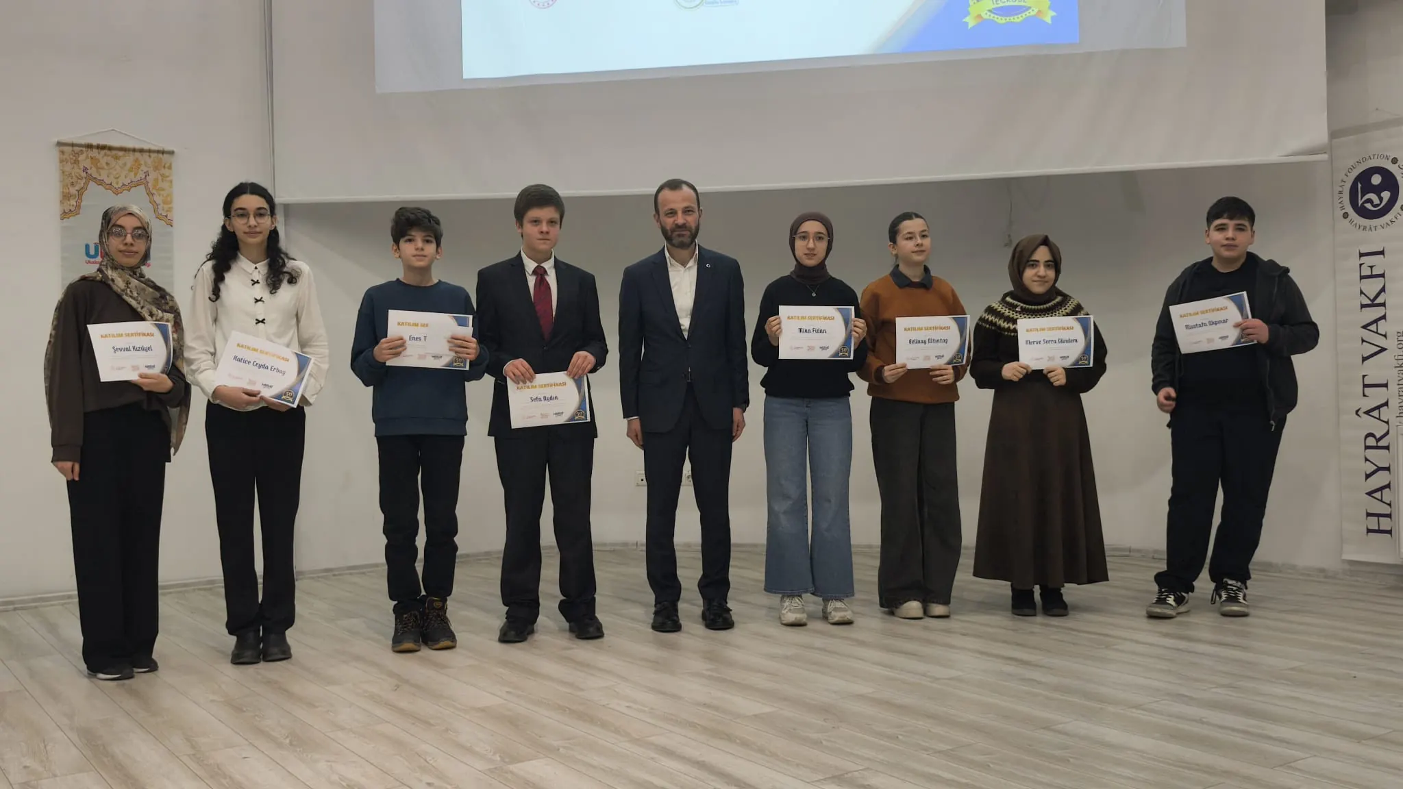 Kütahya’da “Aydınlık Yarınlara” Yarışmasında Ödüller Verildi1