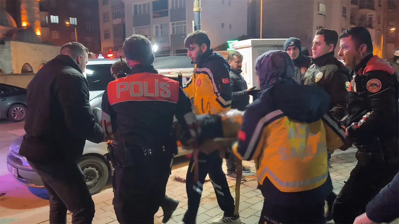 Kütahya’da Çay Ocağında Bıçaklı Saldırı5