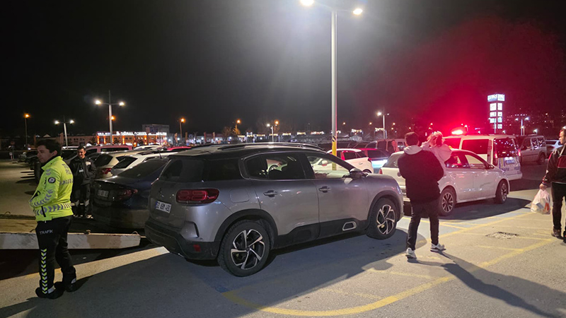 Kütahya’da Engelli Parkına Park Ettiler, Cezayı Yediler (5)