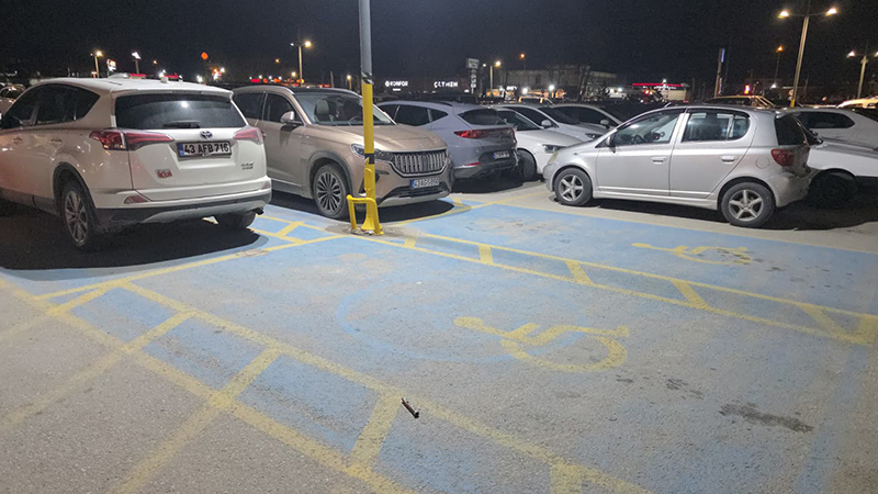 Kütahya’da Engelli Parkına Park Ettiler, Cezayı Yediler (6)
