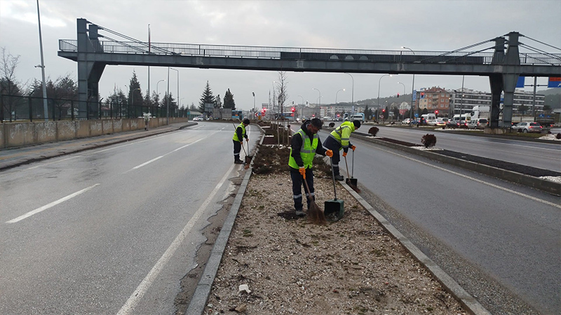 Kütahya’da Germiyan Kampüs Kavşağında Temizlik Çalışması Yapıldı (4)