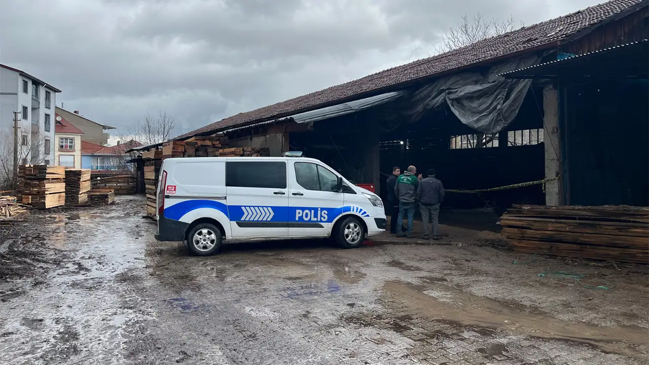 Kütahya'da Kereste Atölyesinde Feci Ölüm5