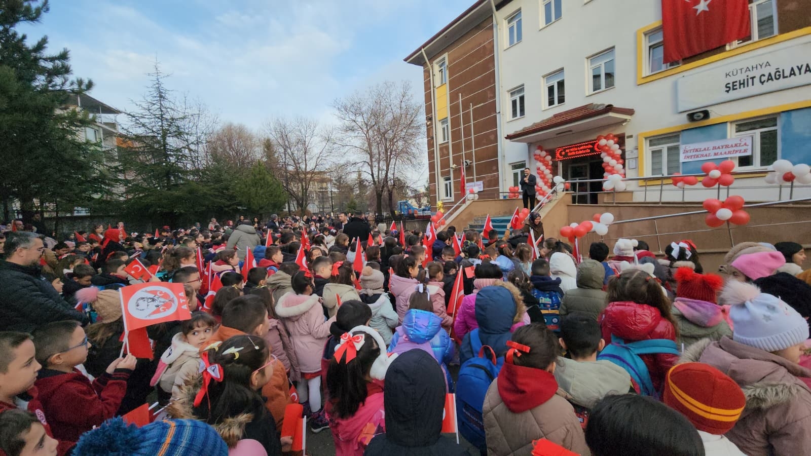 Kütahya’da Okullar Türk Bayrak Temasıyla Açıldı 2