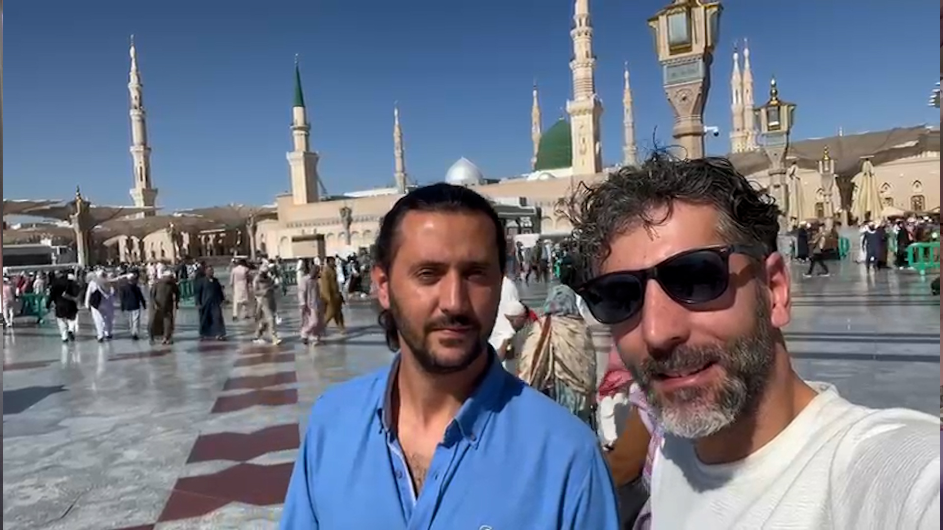 Kütahya’dan Umreye Otomobiliyle Gitti, Herkese Örnek Oldu (1)