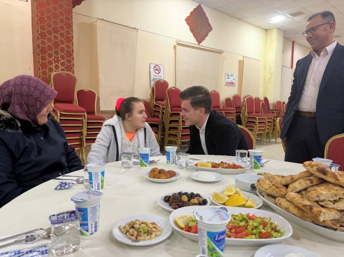 Simav‘da Şehit Yakınları Ve Gaziler Iftarda Buluştu1