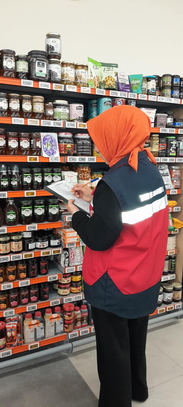 Tavşanlı’da Tufi̇s Kapsamında Market Denetimleri Sürüyor