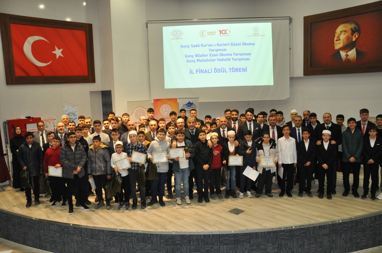 Kütahya’da Kur’an-ı ve ezanı en güzel okuyan öğrenciler belli oldu5-1