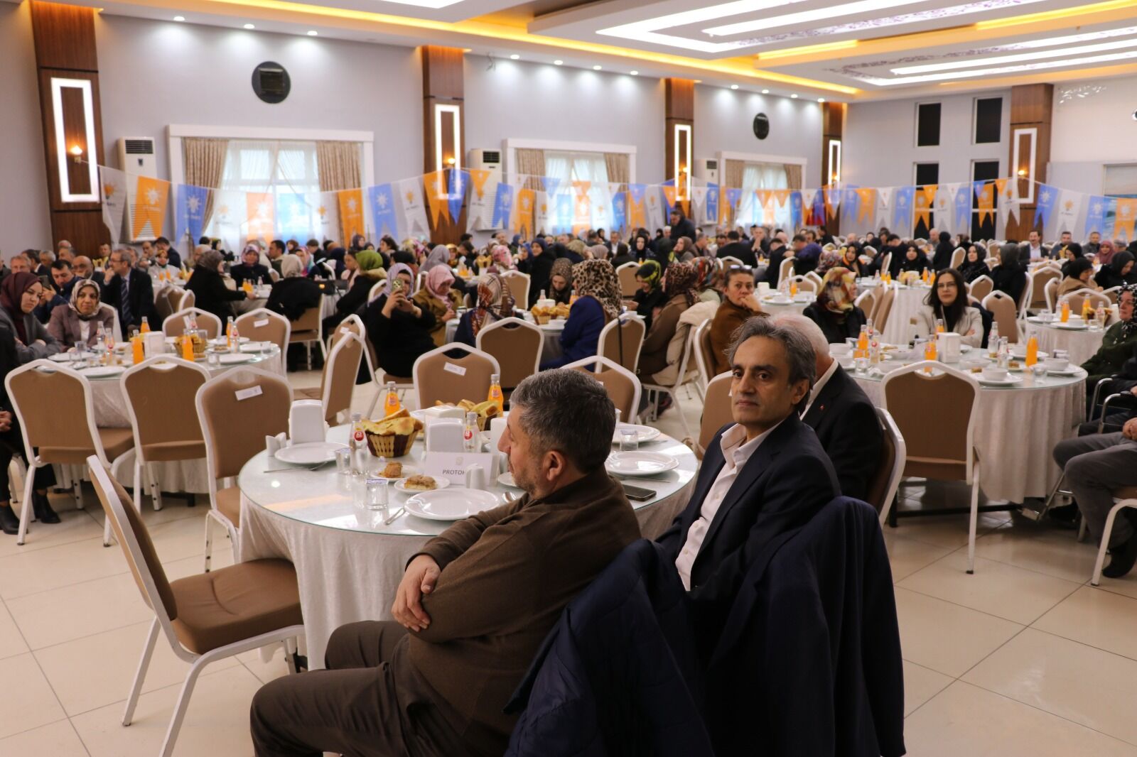 AK Parti Genel Başkan Yardımcısı Yalçın, Kütahya’da konuştu-1