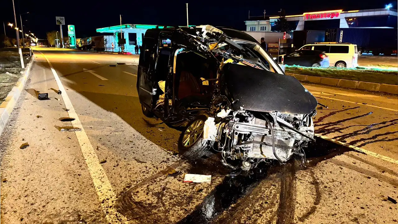 Afyonkarahisar'da Tır Kazası 1 Ölü, 1 Yaralı 1