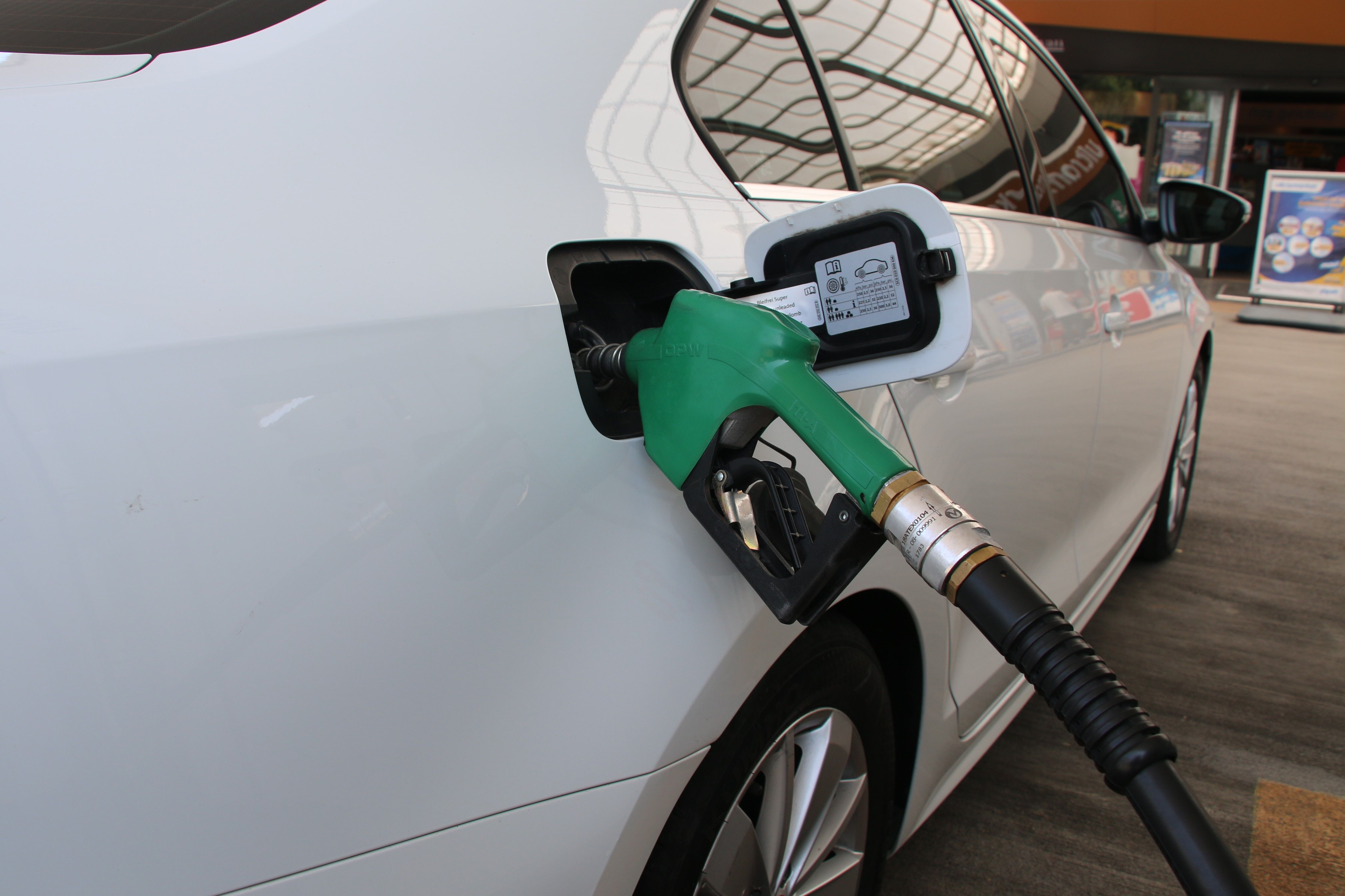 Akaryakıta Indirim Geliyor (5)