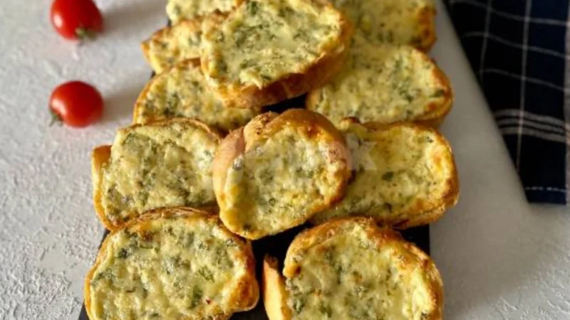 Bayat Ekmekleri Ziyafete Dönüştüren Tarif3