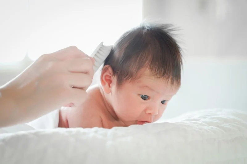 Esmer Doğan Bebeklerin Saç Rengi Zamanla Açılabilir2