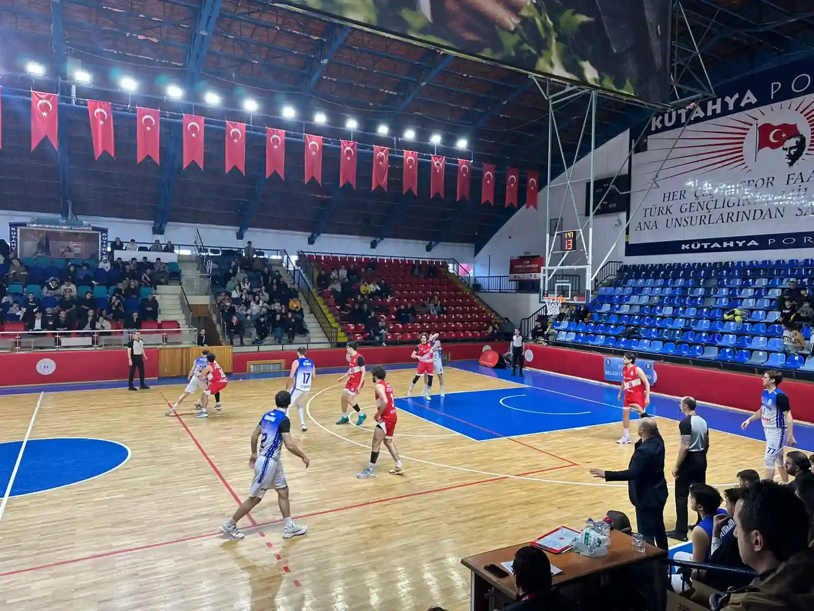 Kütahya Belediyespor, Evinde Kazanmayı Bildi 3