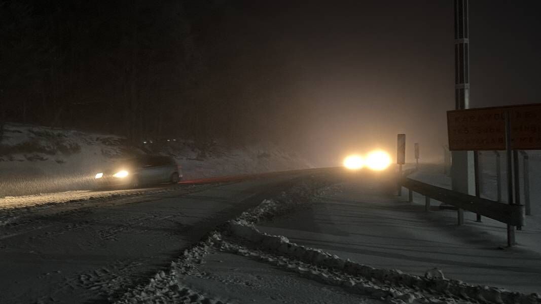 Kütahya Domaniç, Bayramı Kar Yağışı Ile Karşıladı (7)