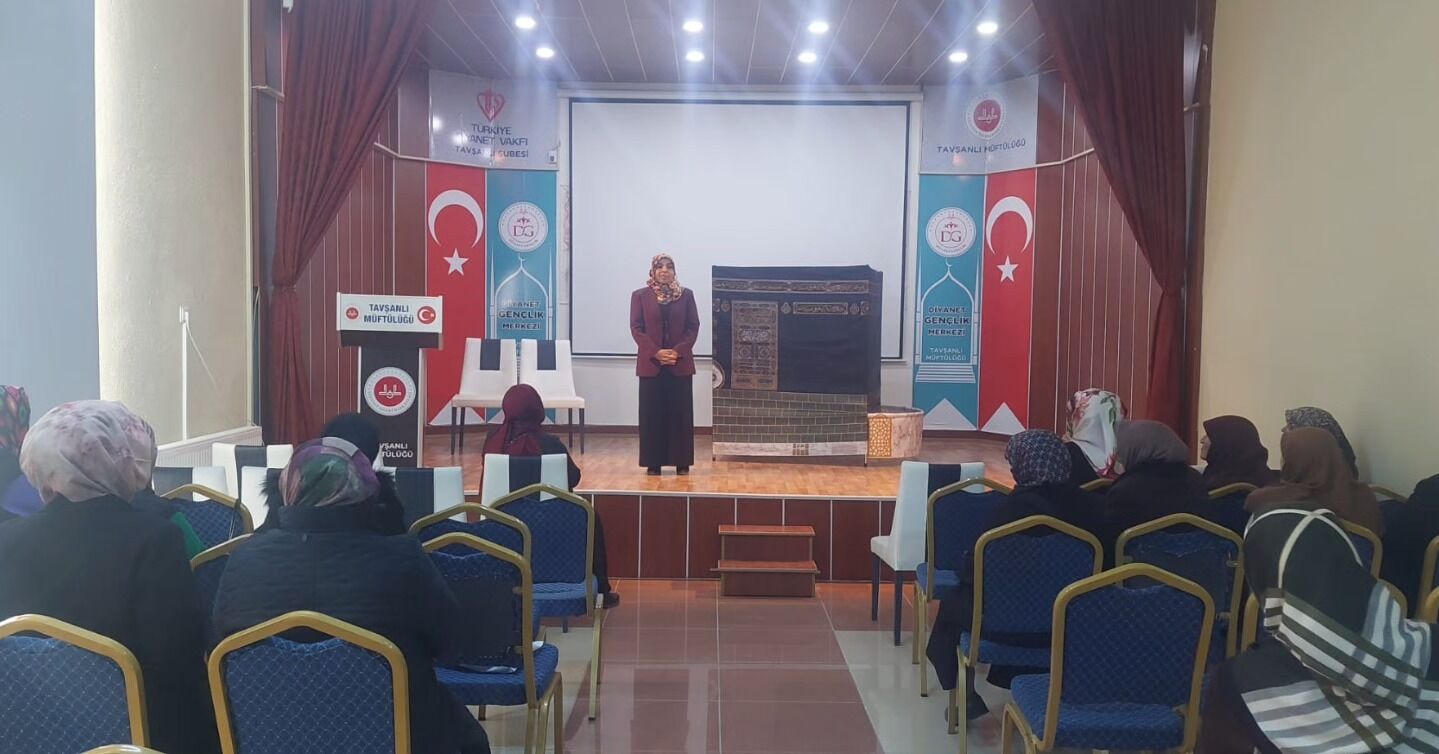 Kütahya Tavşanlı’da Umre Yolcularına Eğitim Semineri1