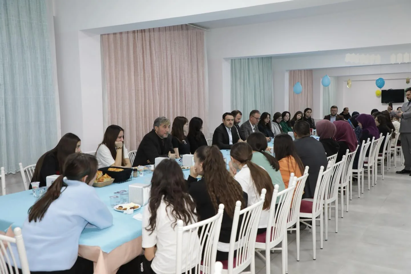 Kütahya Valisi Işın, Öğrencilerle Buluştu Soruları Cevapladı 3