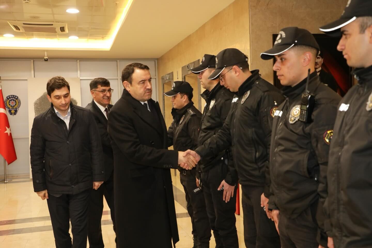 Kütahya Valisi Işın'dan Güvenlik Güçlerine Bayram Ziyareti (3)