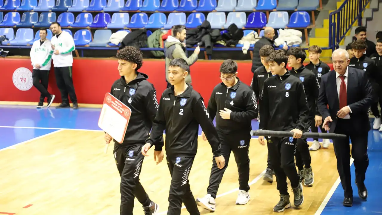 Kütahya’da 13 Ilden 300 Sporcu Ter Döküyor 6