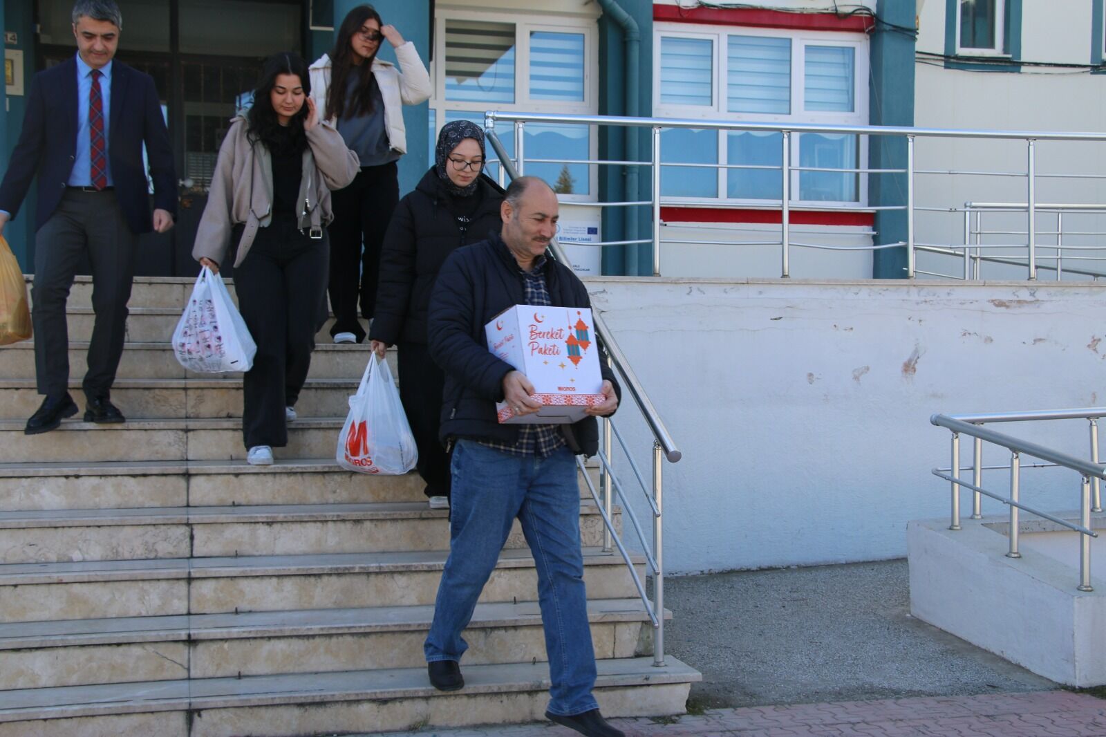 Kütahya’da Bir Okul Iyilik Hareketinde Buluştu (4)