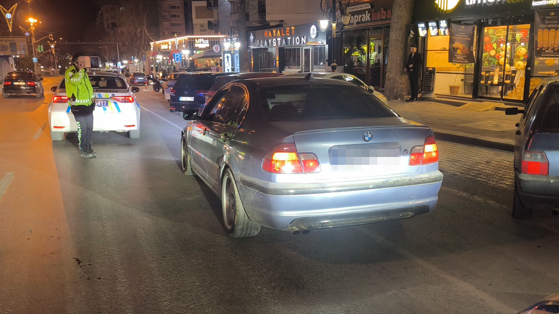 Kütahya'da Drift Atan Sürücüye 140 Bin Lira Ceza (5)