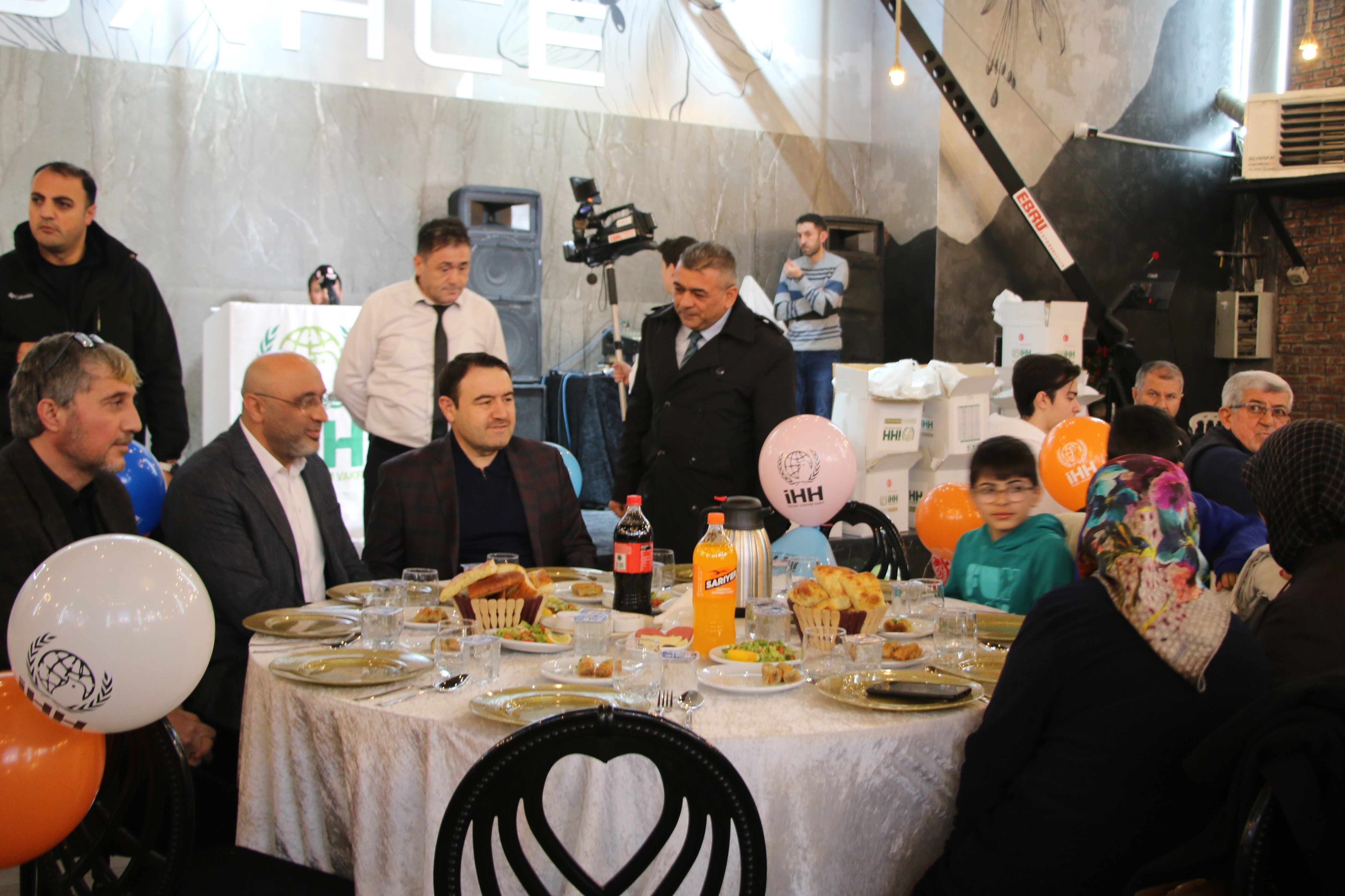 Kütahya’da “Dünya Yetimler Günü” Iftarı (6)