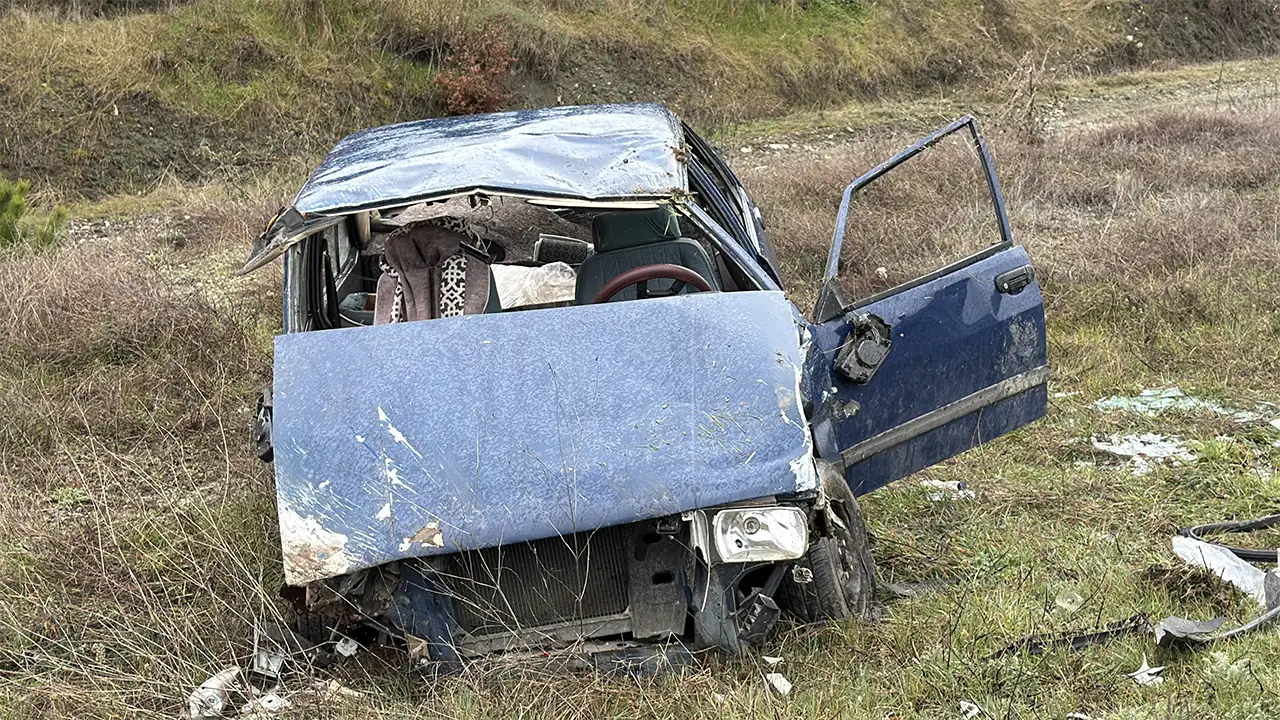Kütahya’da Iki Otomobil Çarpıştı, Yaralılar Var2