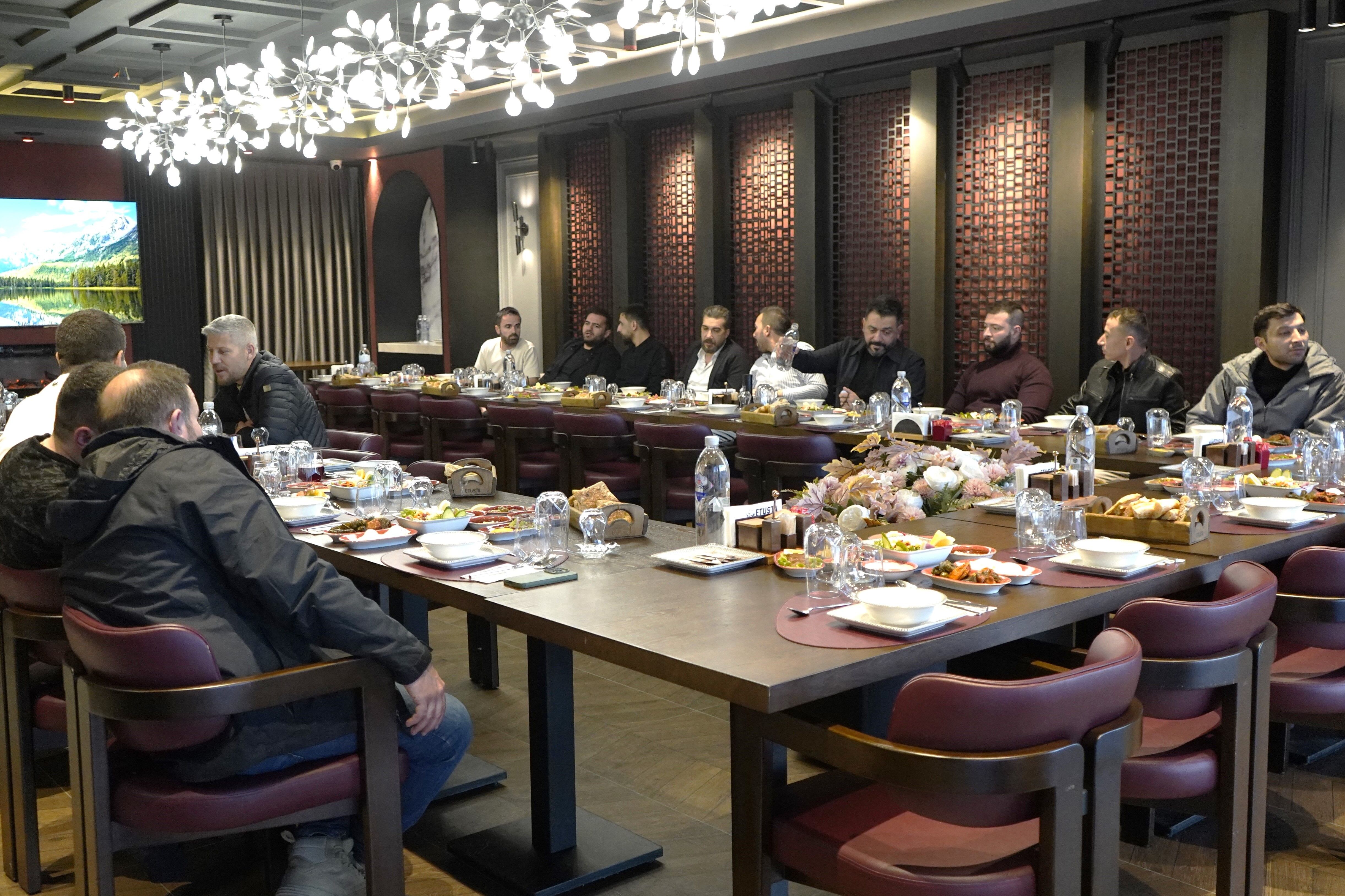 Kütahya’da Iş Insanları Küçük Metehan Için Buluştu (1)