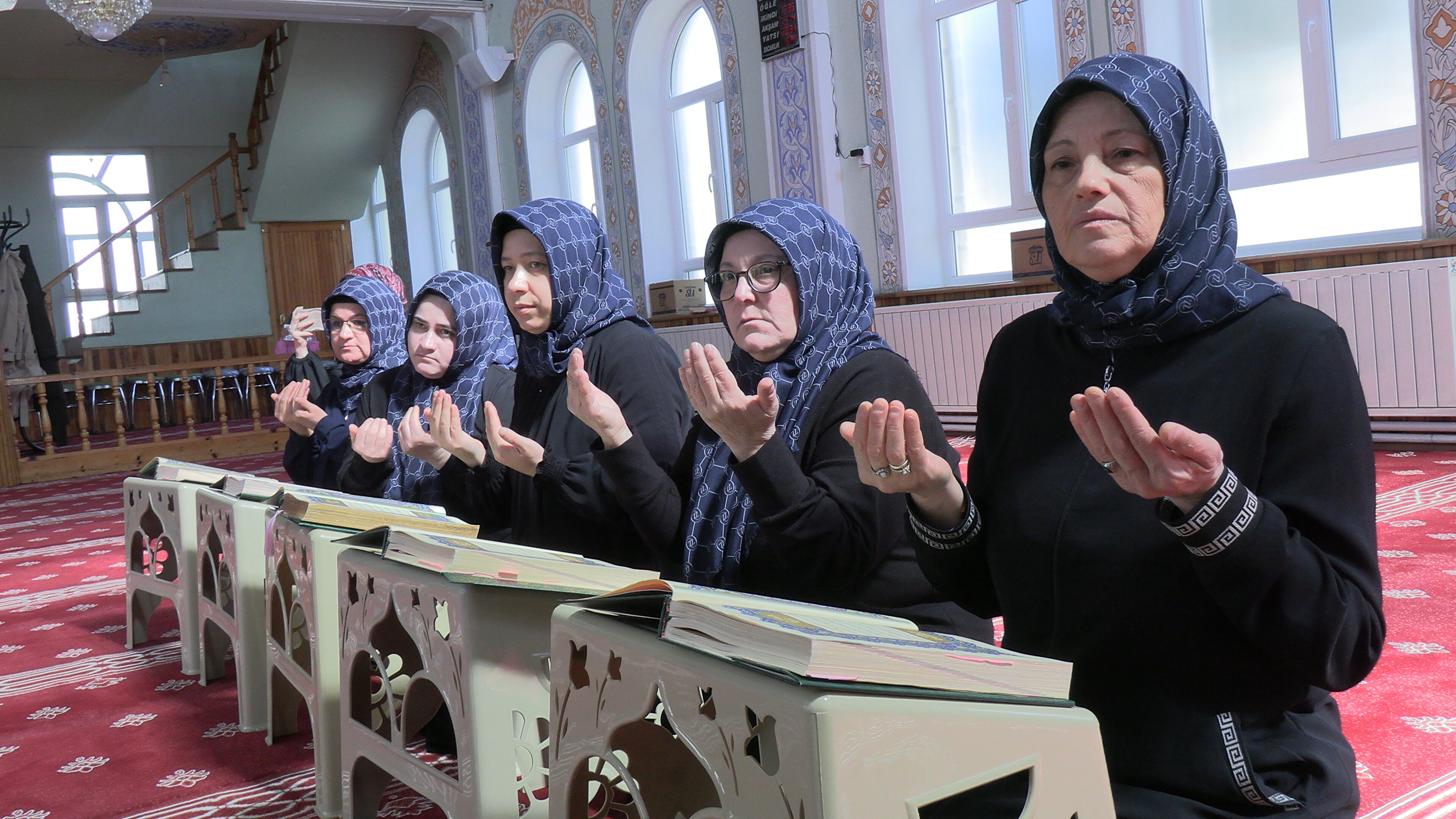 Kütahya'da Işitme Engelliler Işaret Diliyle Mukabele Okudu (8)