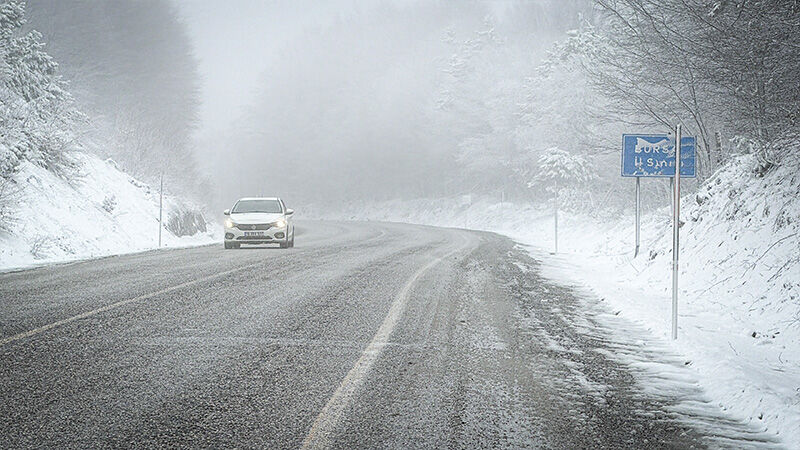 Kütahya’da Kar Ve Sis Ulaşımı Etkiliyor (3)