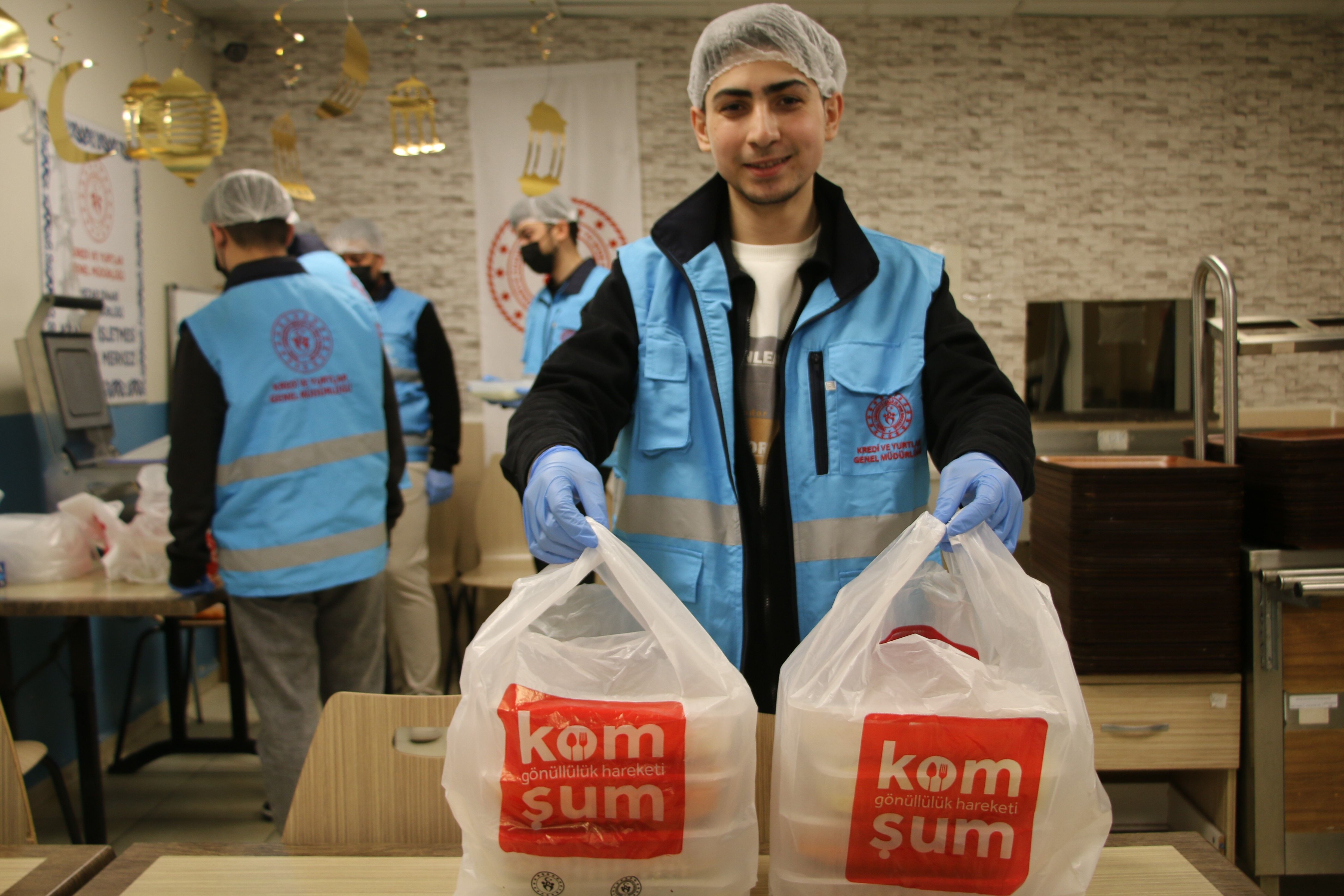 Kütahya’da “Komşum” Projesi Ihtiyaç Sahiplerini Unutmuyor (2)