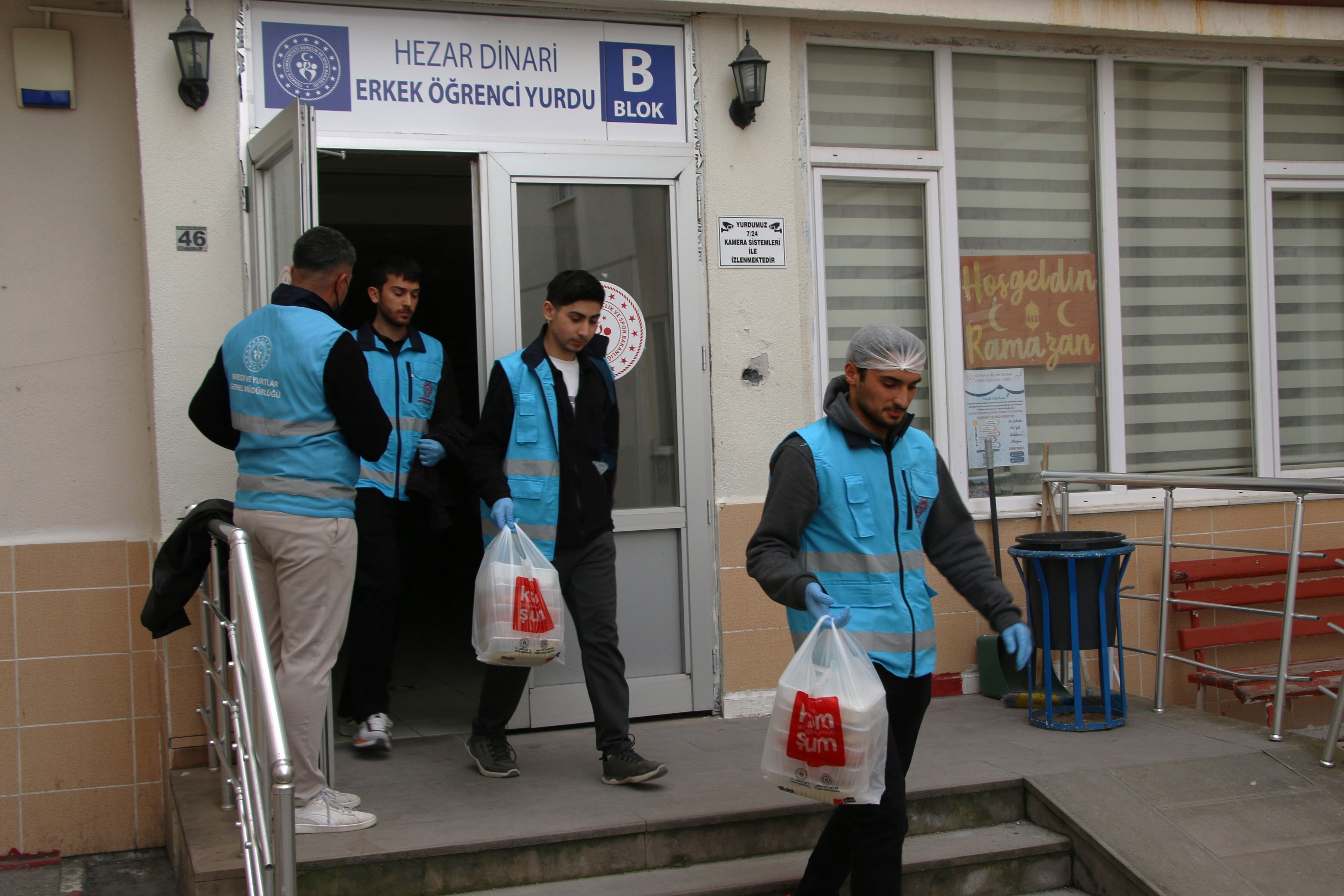 Kütahya’da “Komşum” Projesi Ihtiyaç Sahiplerini Unutmuyor (4)