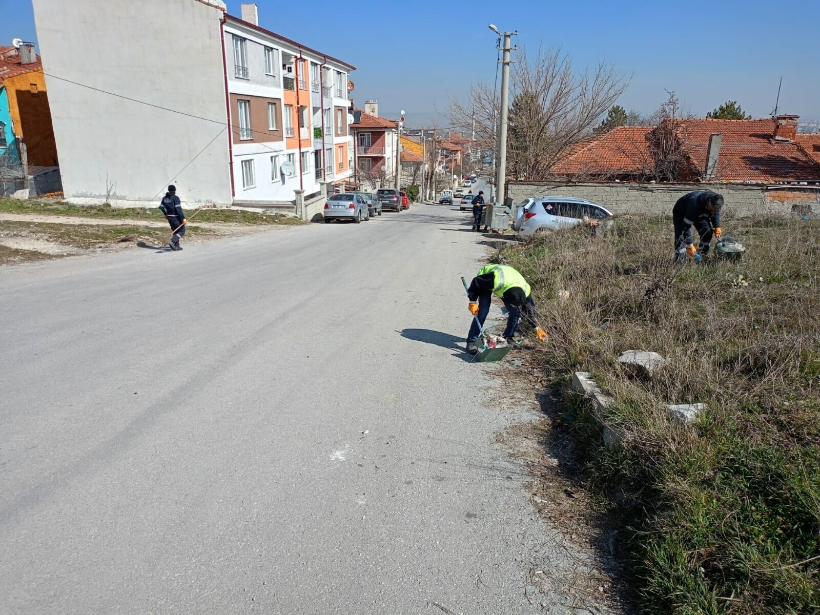 Kütahya’da Mezarlık Ve Okul Çevrelerinde Temizlik Çalışması (3)