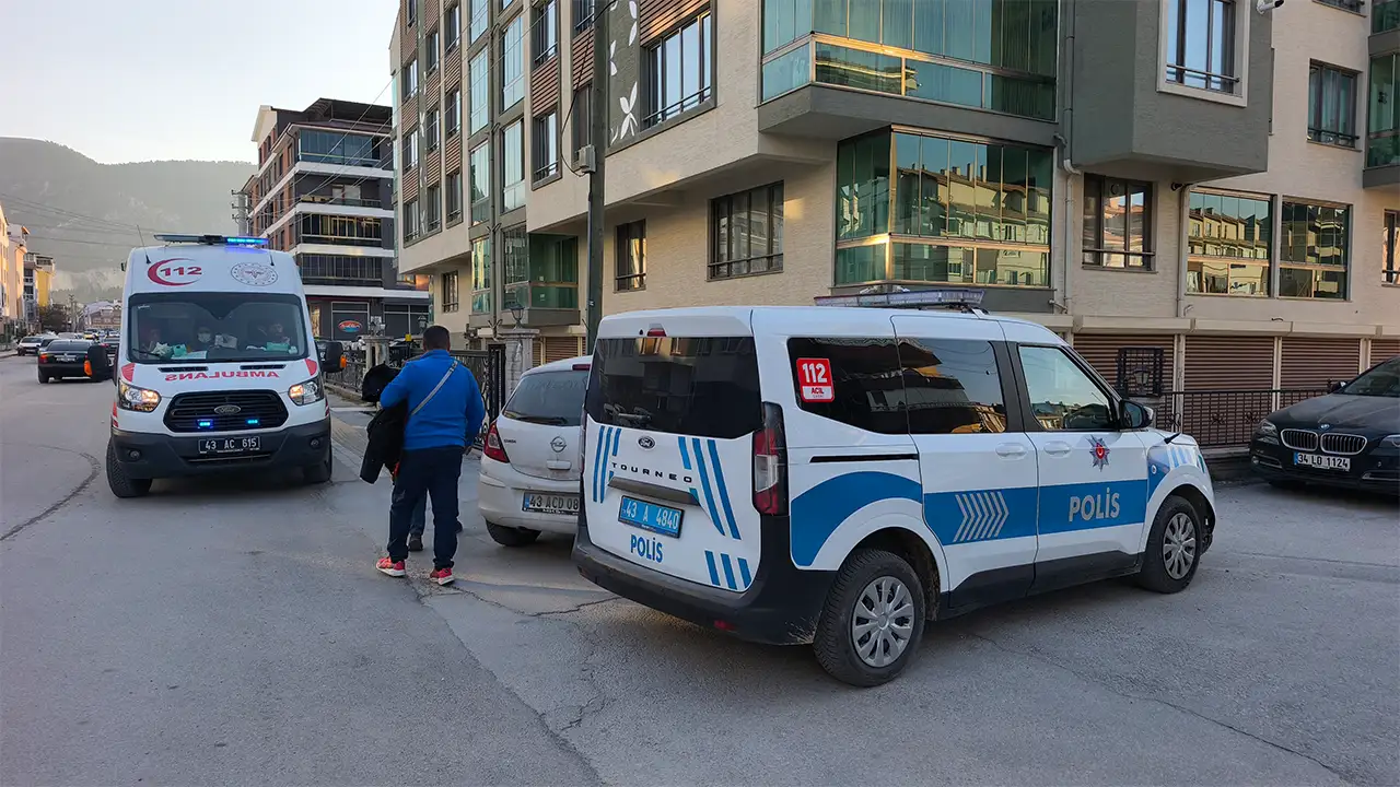 Kütahya’da Oğlu Annesini Mutfakta Ölü Buldu4